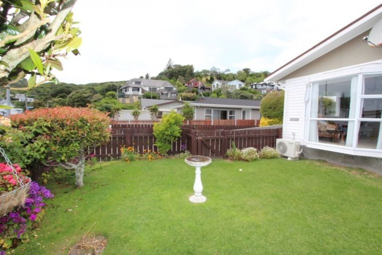 Photo of property in 1/4 Cluny Road, Plimmerton, Porirua, 5026