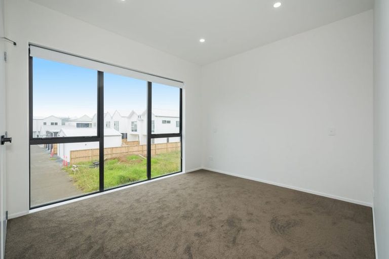 Photo of property in 33a Burberry Road, Karaka, Papakura, 2578