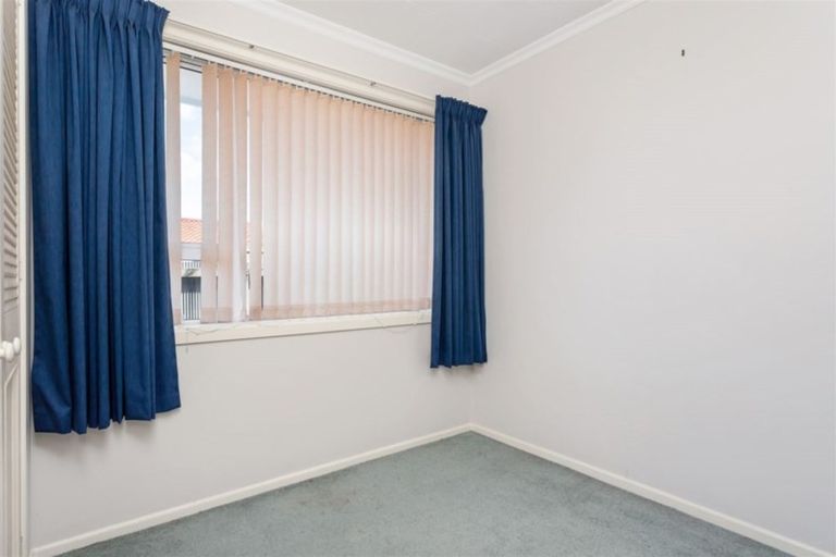 Photo of property in 9 Beeston Place, Redwood, Christchurch, 8051