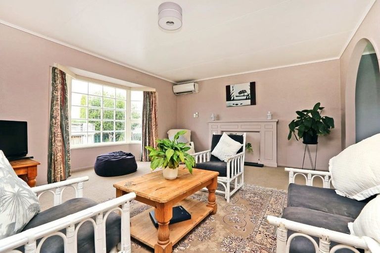 Photo of property in 55 Dover Road, Flaxmere, Hastings, 4120