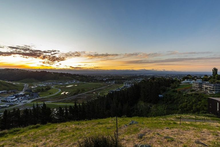 Photo of property in 7 Halcyon Way, Cashmere, Christchurch, 8022