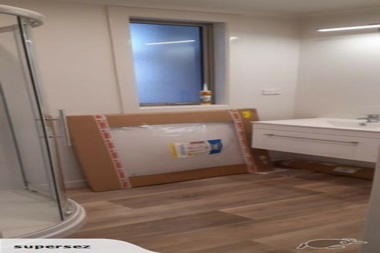 Photo of property in 211 Oxford Street, South Dunedin, Dunedin, 9012