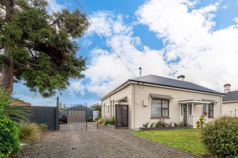 Photo of property in 100 High Street, Waimate, 7924
