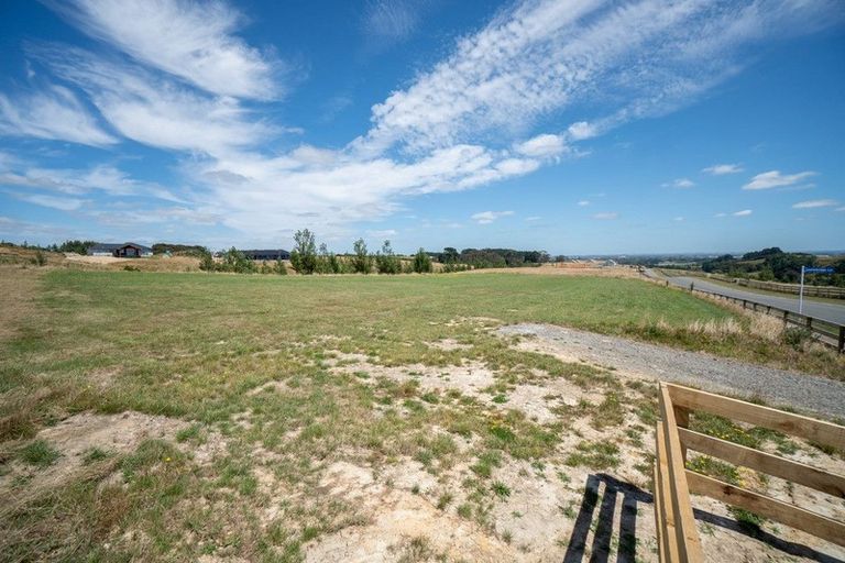 Photo of property in 187 Kingsdale Park Drive, Aokautere, 4471