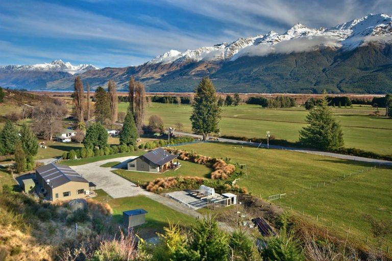 Photo of property in 9 Precipice Lane, Glenorchy, 9372