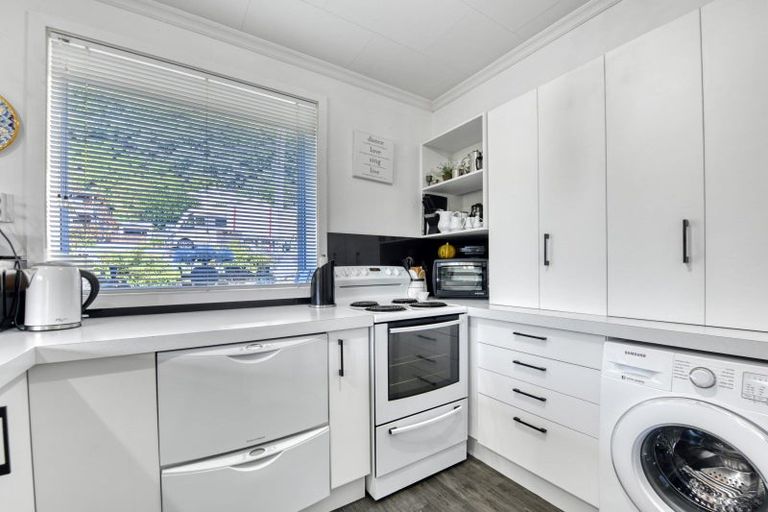 Photo of property in 50a Milton Terrace, Picton, 7220