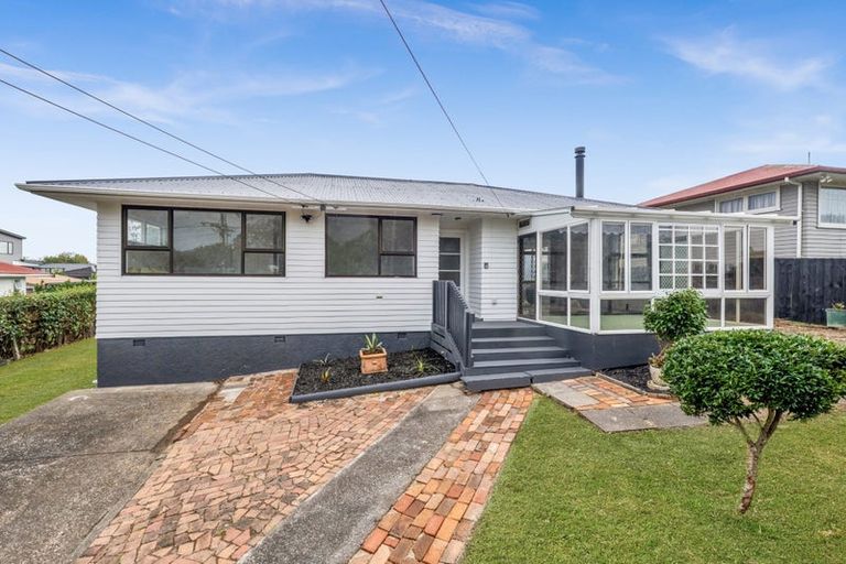 Photo of property in 63 Smiths Avenue, Papakura, 2110