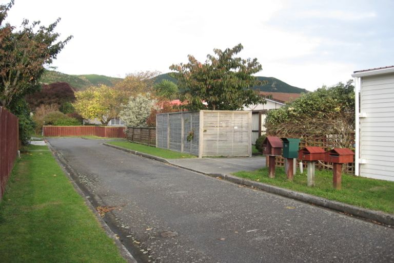 Photo of property in 7 Redwood Close, Paraparaumu, 5032