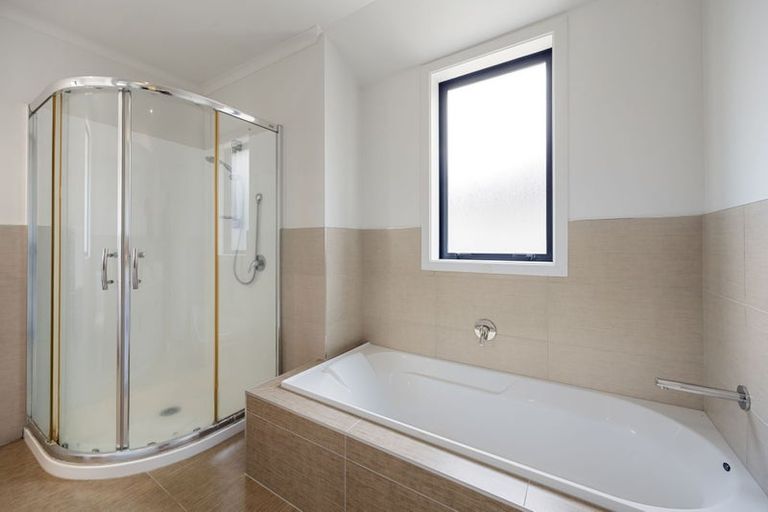 Photo of property in 19 Piwakawaka Court, Rototuna North, Hamilton, 3210