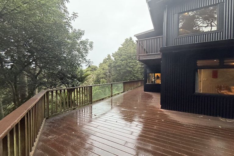 Photo of property in 40 Hiwihau Place, Glenfield, Auckland, 0629