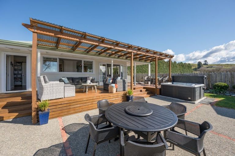 Photo of property in 45 Livingston Road, Brightwater, 7091