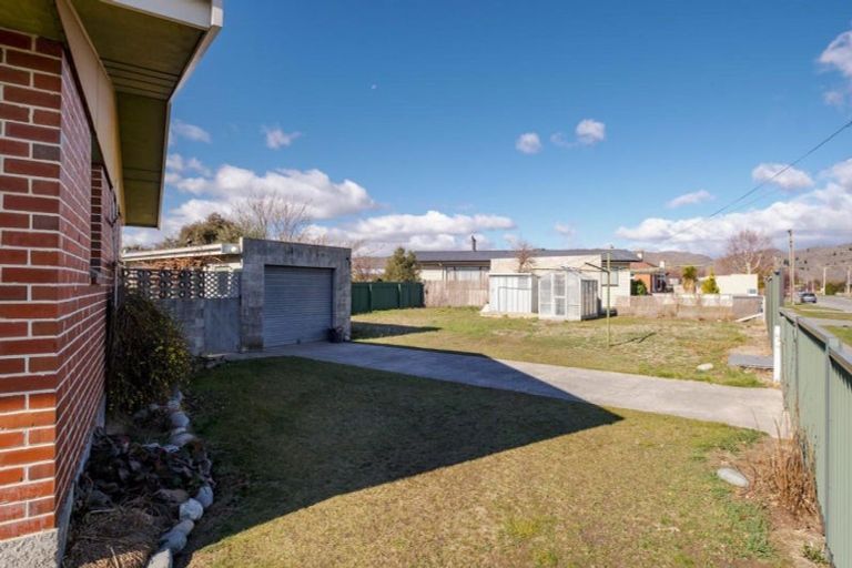 Photo of property in 23 Clutha Street, Alexandra, 9320