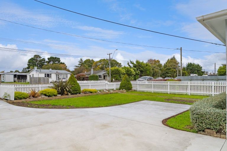 Photo of property in 382 High Street South, Carterton, 5713