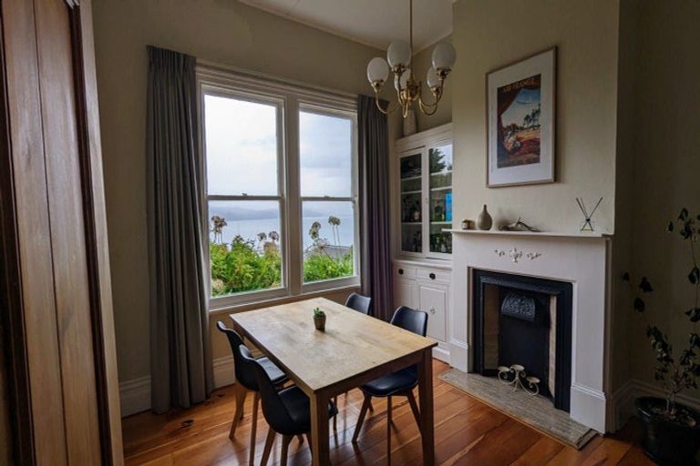 Photo of property in 38 Grafton Road, Roseneath, Wellington, 6011