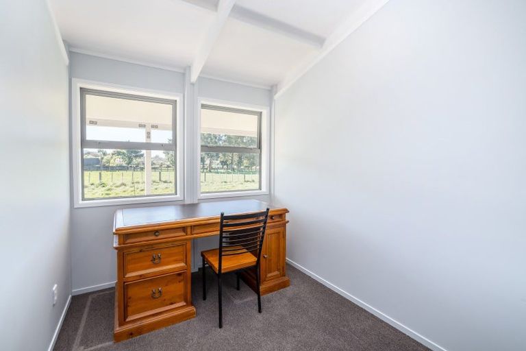 Photo of property in 59 Western Lake Road, Western Lake, Featherston, 5773