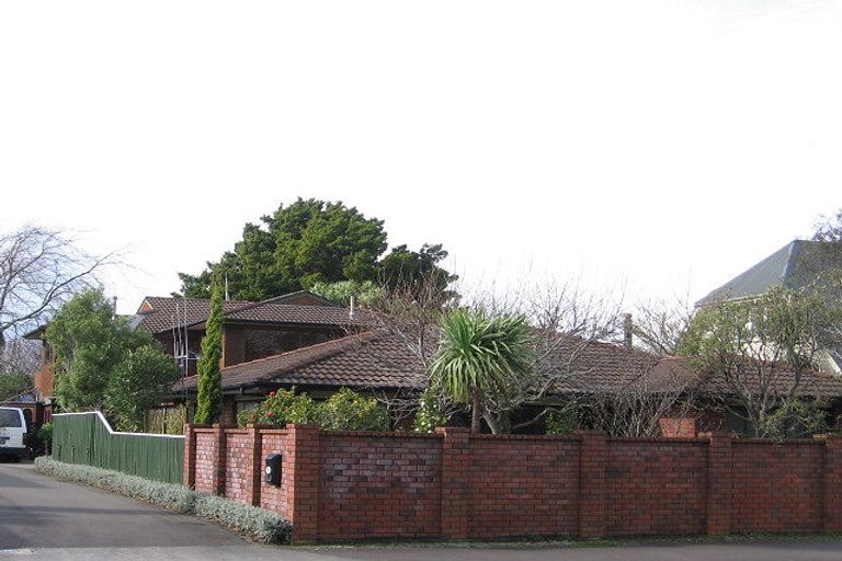 Photo of property in 239 Victoria Avenue, Hokowhitu, Palmerston North, 4410
