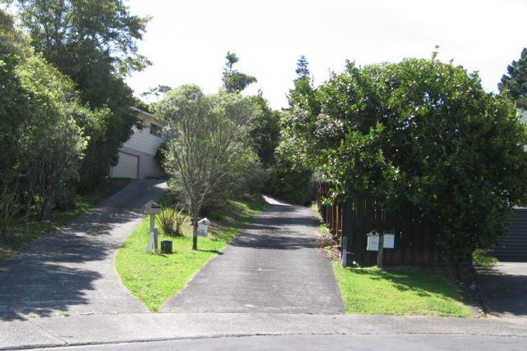 Photo of property in 12 Oldham Place, Browns Bay, Auckland, 0630