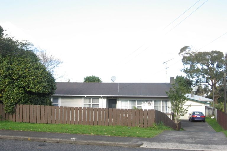 Photo of property in 2/38 Kirton Crescent, Manurewa, Auckland, 2102