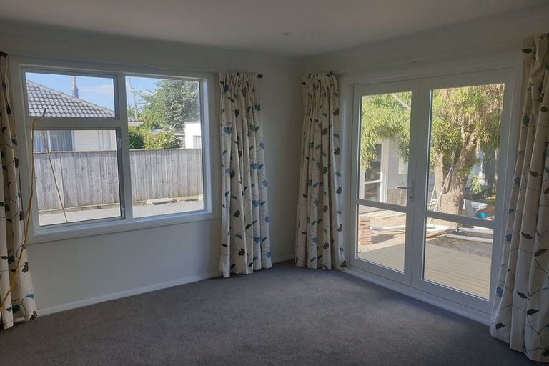 Photo of property in 42 Matatua Road, Raumati Beach, Paraparaumu, 5032