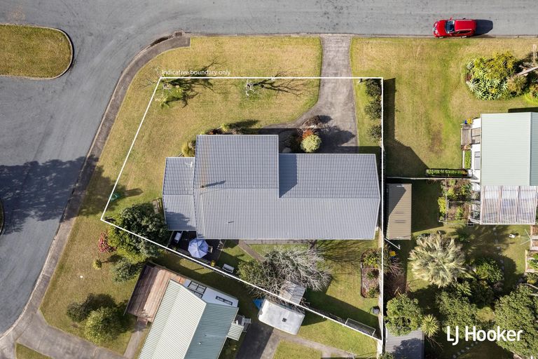 Photo of property in 7 Hereford Place, Waihi Beach, 3611