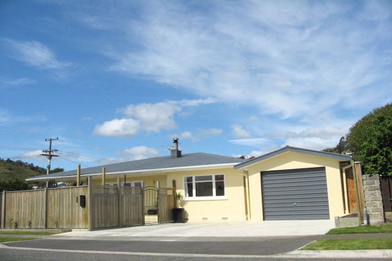 Photo of property in 1 Ngaio Street, Stoke, Nelson, 7011