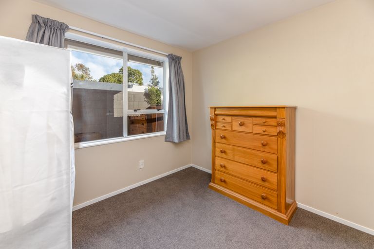 Photo of property in 523 Marine Parade, South New Brighton, Christchurch, 8062
