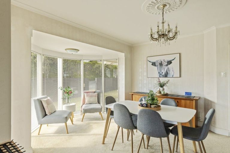 Photo of property in 188 Mangorei Road, Merrilands, New Plymouth, 4312