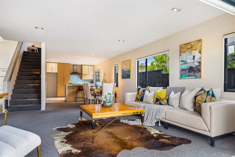 Photo of property in 48a Picasso Drive, West Harbour, Auckland, 0618