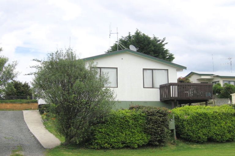 Photo of property in 2 Gilfillan Drive, Katikati, 3129