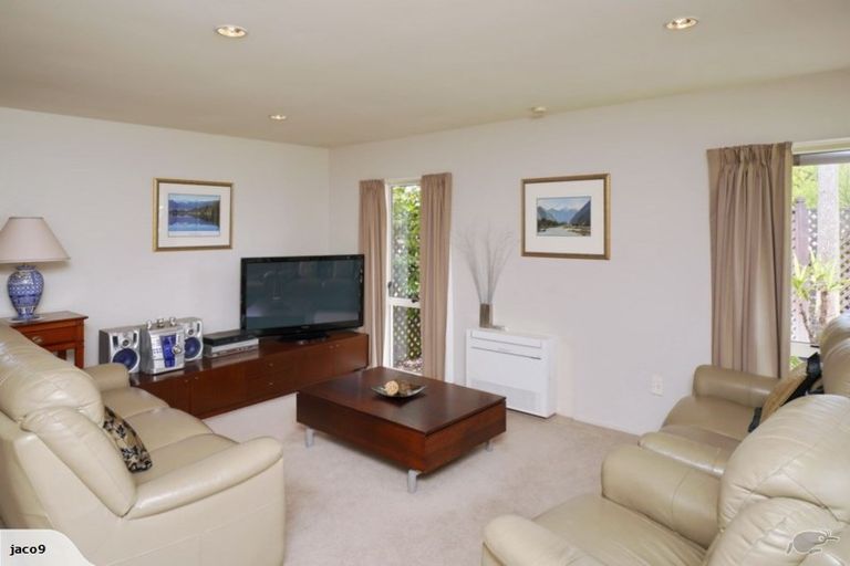 Photo of property in 40 Rickton Place, Rangiora, 7400