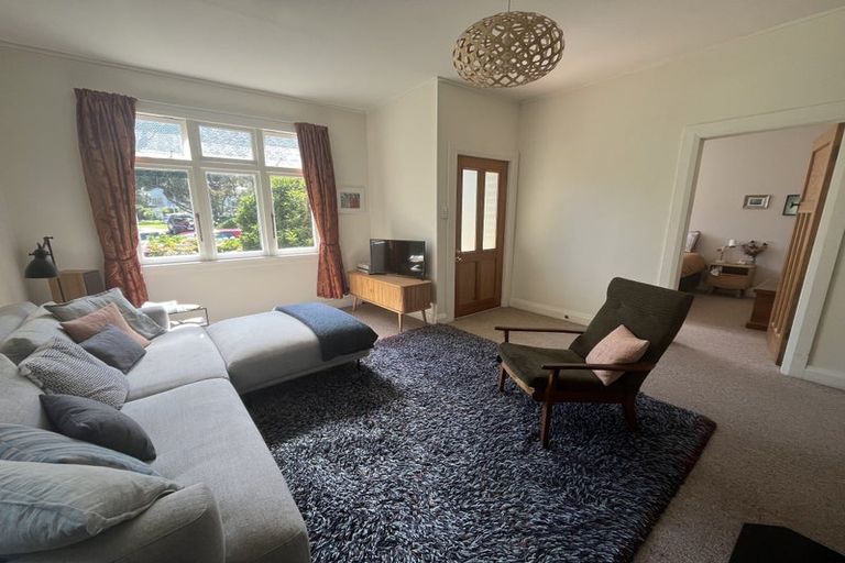 Photo of property in 12 Matipo Street, Eastbourne, Lower Hutt, 5013