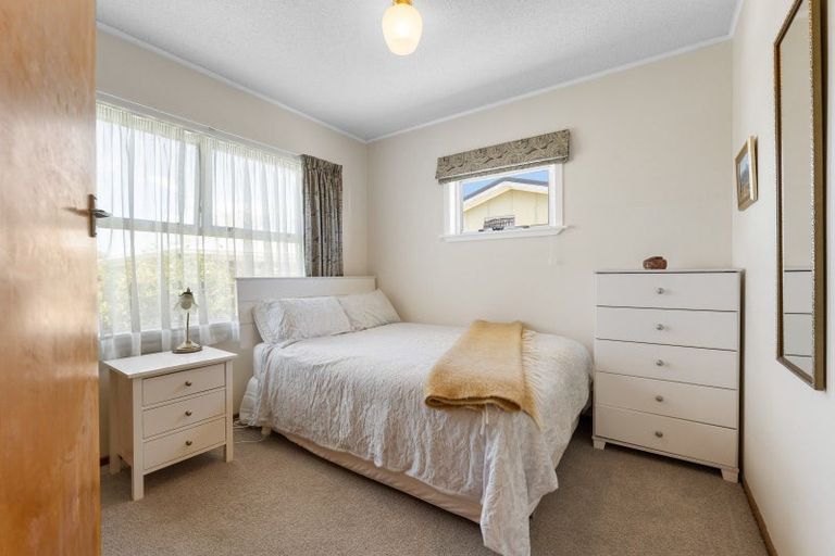 Photo of property in 11 Hulke Crescent, Bell Block, New Plymouth, 4312
