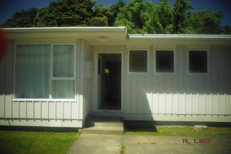 Photo of property in 12 Aporoa Grove, Wainuiomata, Lower Hutt, 5014