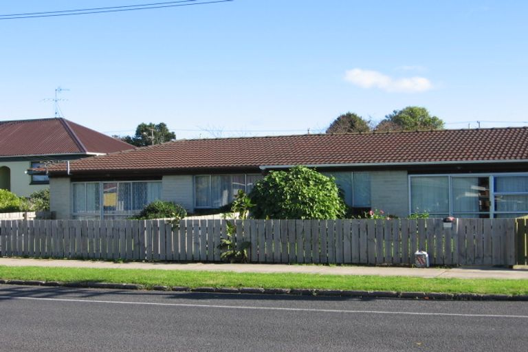 Photo of property in 4/1 Plunket Avenue, Papatoetoe, Auckland, 2104