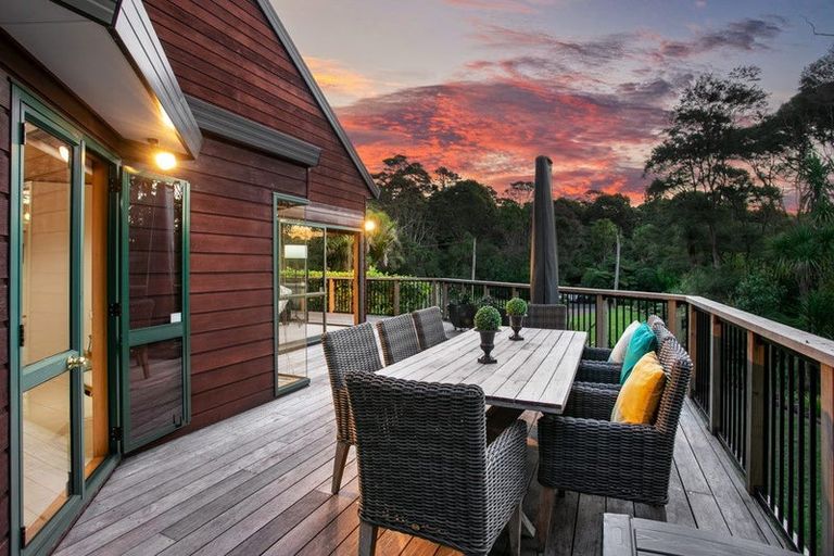 Photo of property in 22 Cochran Road, Oratia, Auckland, 0604