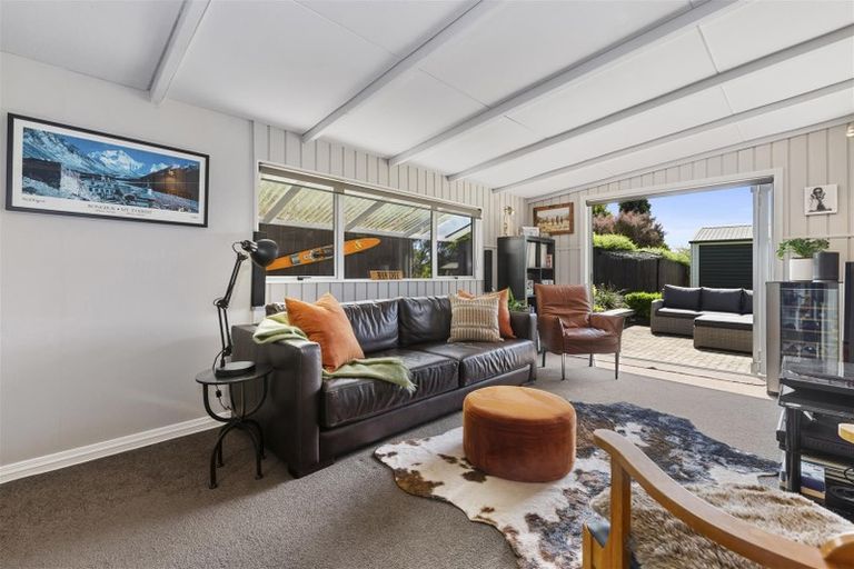 Photo of property in 4 Carter Drive, Pomare, Rotorua, 3015