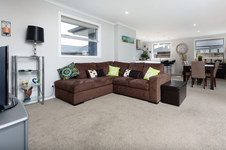 Photo of property in 17 Kanono Close, Papamoa Beach, Papamoa, 3118