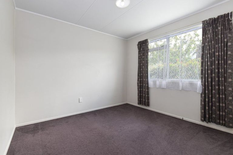 Photo of property in 33a Kawaha Point Road, Fairy Springs, Rotorua, 3015