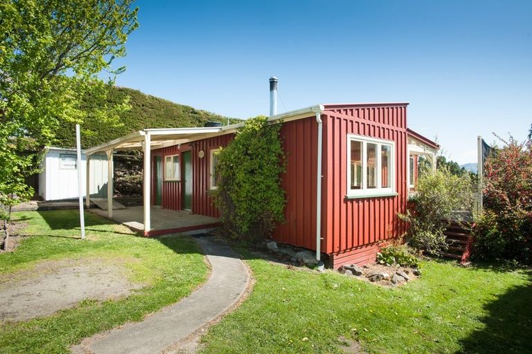 Photo of property in 4 Marine Drive, Diamond Harbour, 8972