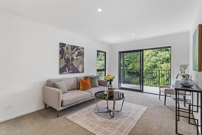 Photo of property in 54a Awaroa Road, Sunnyvale, Auckland, 0612