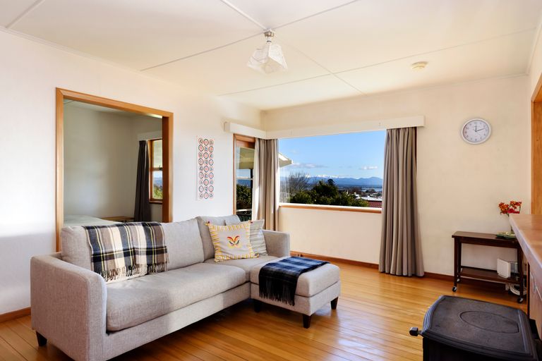 Photo of property in 250 The Ridgeway, Stoke, Nelson, 7011