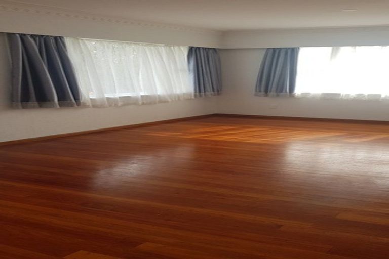 Photo of property in 1/285 Pakuranga Road, Pakuranga Heights, Auckland, 2010