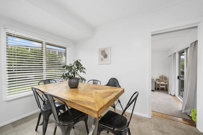 Photo of property in 2 Hadfield Place, Paraparaumu Beach, Paraparaumu, 5032