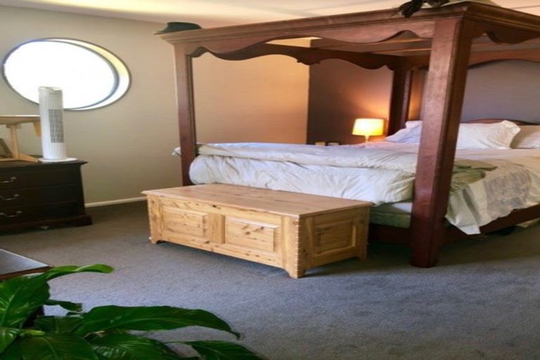 Photo of property in 5 Watkins Drive, Rangiora, 7400