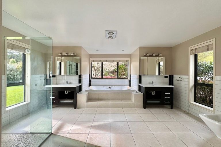 Photo of property in 45 Harry Dreadon Road, Opaheke, Papakura, 2584