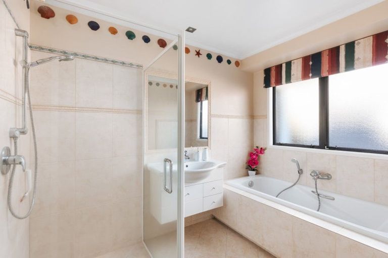 Photo of property in 38 Sanctuary Key, Papamoa Beach, Papamoa, 3118