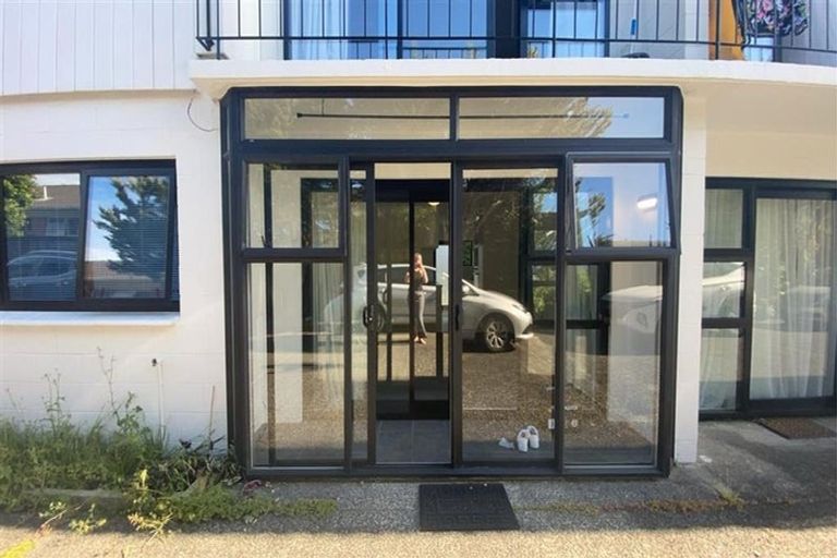 Photo of property in 3/767 Beach Road, Browns Bay, Auckland, 0630