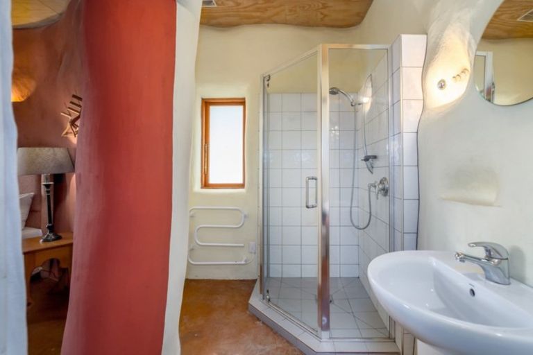 Photo of property in 22 Cambridge Road, Martinborough, 5711