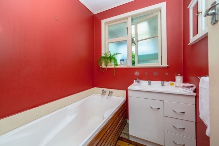 Photo of property in 2752 Lake Ferry Road, Pirinoa, Featherston, 5772