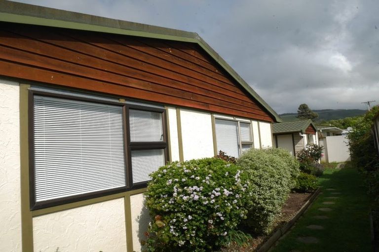 Photo of property in 63a Ngaio Road, Waikanae, 5036